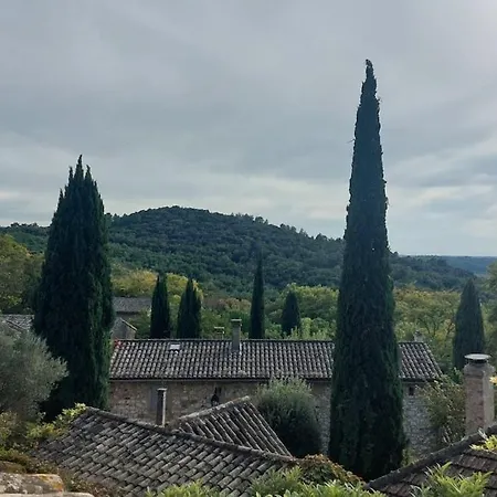 Grand Dans Magnanerie En Pierre